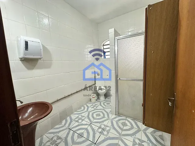 Ponto com 380m², à venda, no bairro Vila Amélia em São Sebastião