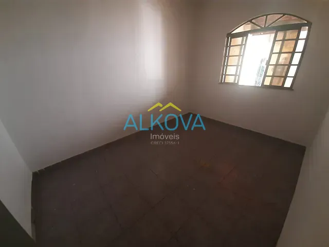 Ponto com 250m², à venda ou para alugar, no bairro Jardim Portugal em São José dos Campos