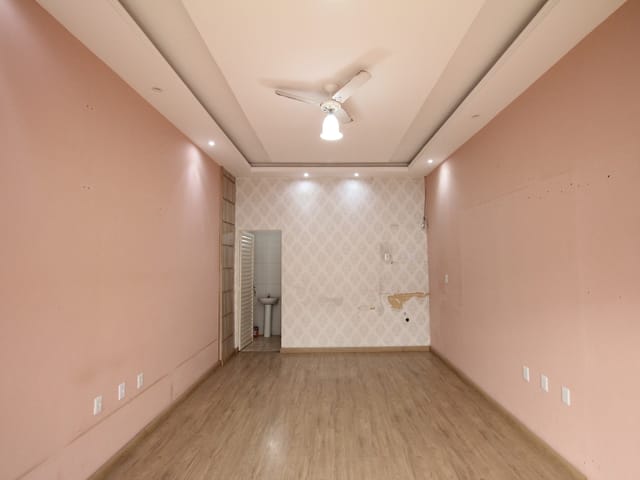 Ponto com 35m², para alugar, no bairro Vila Fleming em São João da Boa Vista