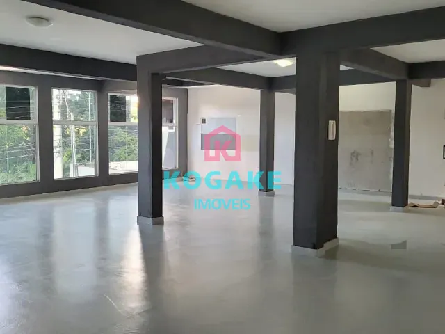Ponto com 368m², à venda ou para alugar, no bairro Jardim Satélite em São José dos Campos