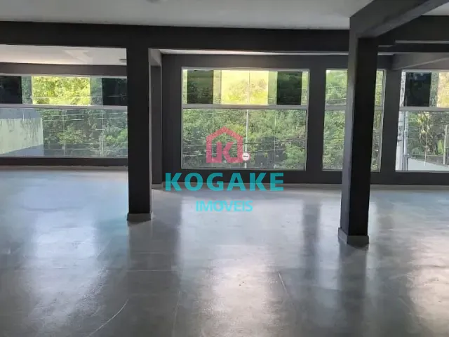 Ponto com 368m², à venda ou para alugar, no bairro Jardim Satélite em São José dos Campos