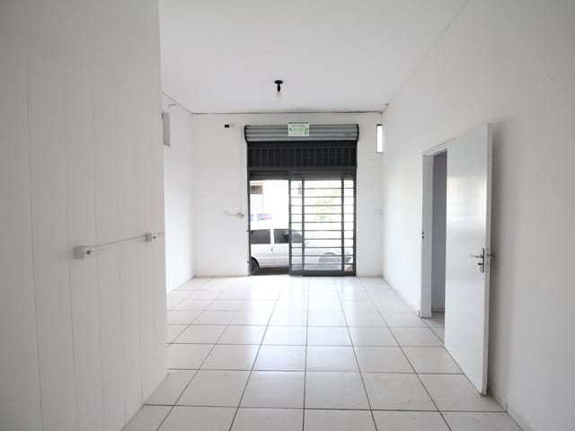 Ponto com 25m², para alugar, no bairro Vila Fleming em São João da Boa Vista