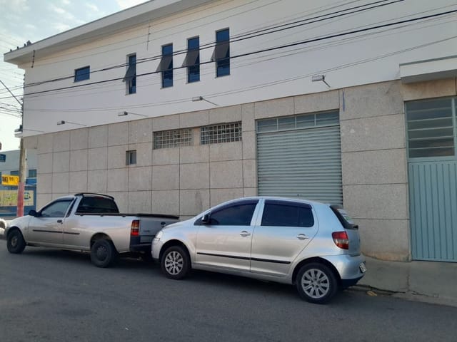 Ponto com 25m², para alugar, no bairro Vila Fleming em São João da Boa Vista