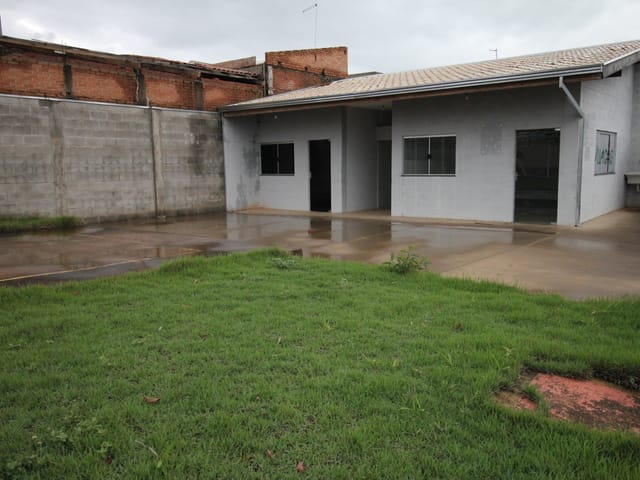 Ponto com 300m², à venda, no bairro Jardim dos Jacarandás Fase 2 em São João da Boa Vista
