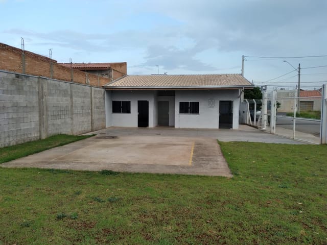 Ponto com 300m², à venda, no bairro Jardim dos Jacarandás Fase 2 em São João da Boa Vista