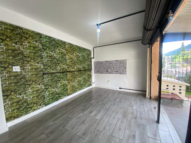 Ponto com 557m², para alugar, no bairro Jardim dos Estados em Poços de Caldas