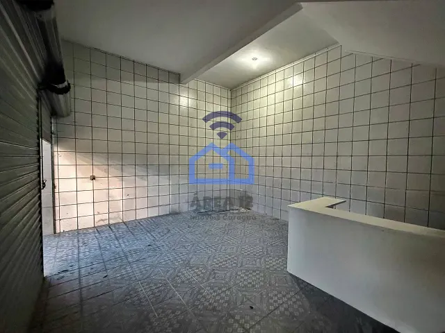 Ponto com 35m², para alugar, no bairro Prainha em Caraguatatuba