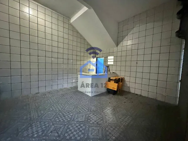 Ponto com 35m², para alugar, no bairro Prainha em Caraguatatuba