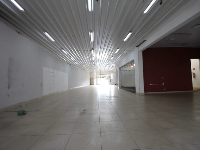 Ponto com 700m², para alugar, no bairro Pratinha em São João da Boa Vista