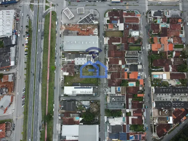 Ponto com 2160m², para alugar, no bairro Cidade Jardim em Caraguatatuba
