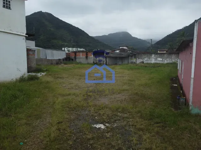 Ponto com 2160m², para alugar, no bairro Cidade Jardim em Caraguatatuba