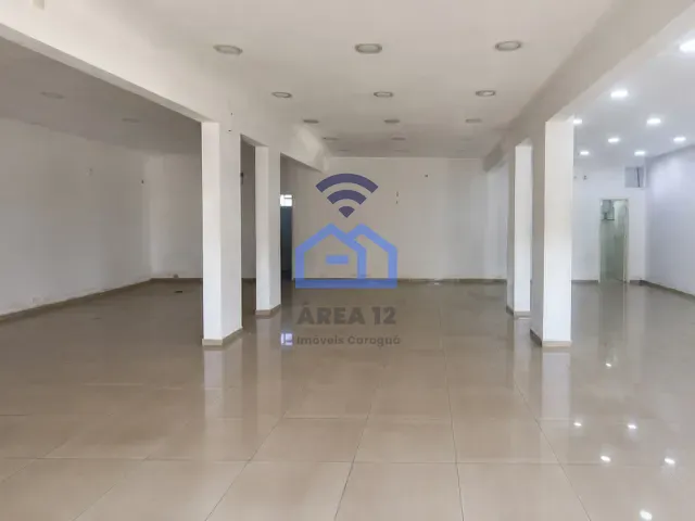 Ponto com 140m², para alugar, no bairro Centro em Caraguatatuba