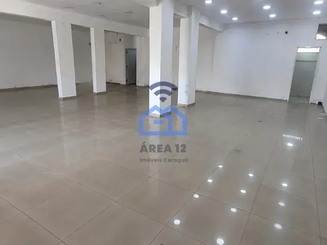 Ponto com 140m², para alugar, no bairro Centro em Caraguatatuba