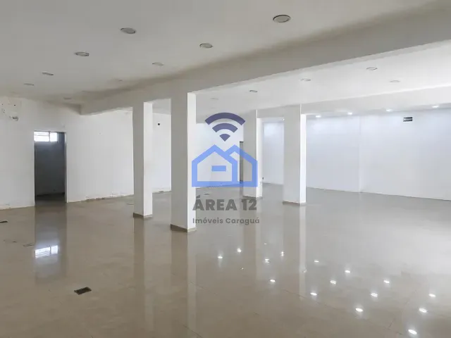 Ponto com 140m², para alugar, no bairro Centro em Caraguatatuba