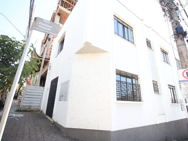 Ponto com 50m², para alugar, no bairro Centro em São João da Boa Vista