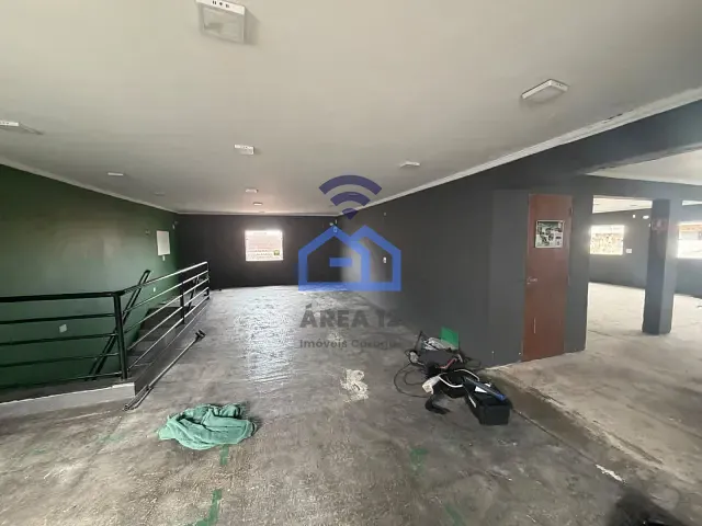 Ponto com 580m², para alugar, no bairro Sumaré em Caraguatatuba