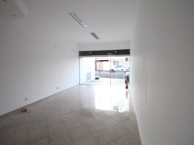 Ponto com 355m², para alugar, no bairro Centro em São João da Boa Vista