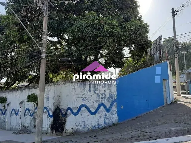 Ponto com 630m², à venda, no bairro Jardim Satélite em São José dos Campos