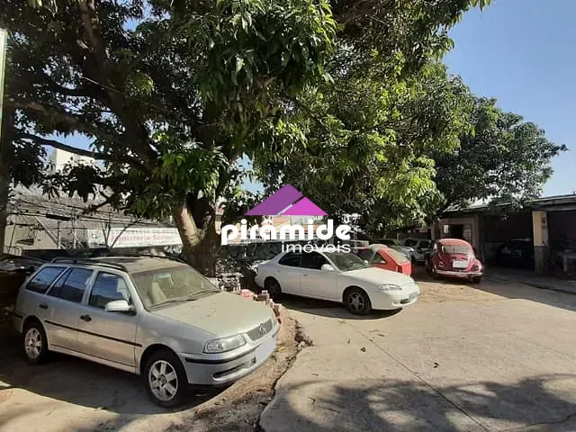 Ponto com 630m², à venda, no bairro Jardim Satélite em São José dos Campos