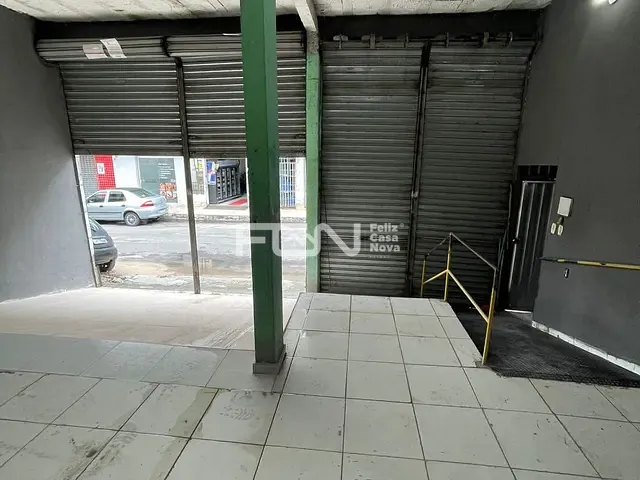 Ponto com 200m², à venda ou para alugar, no bairro Jardim Limoeiro em Camaçari