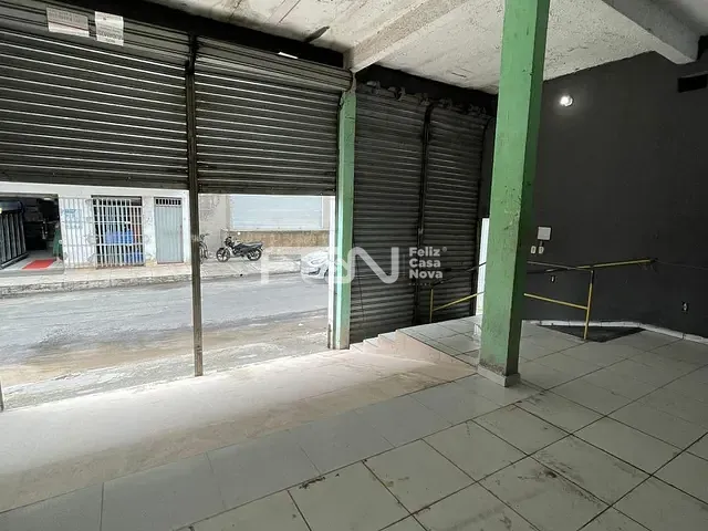 Ponto com 200m², à venda ou para alugar, no bairro Jardim Limoeiro em Camaçari