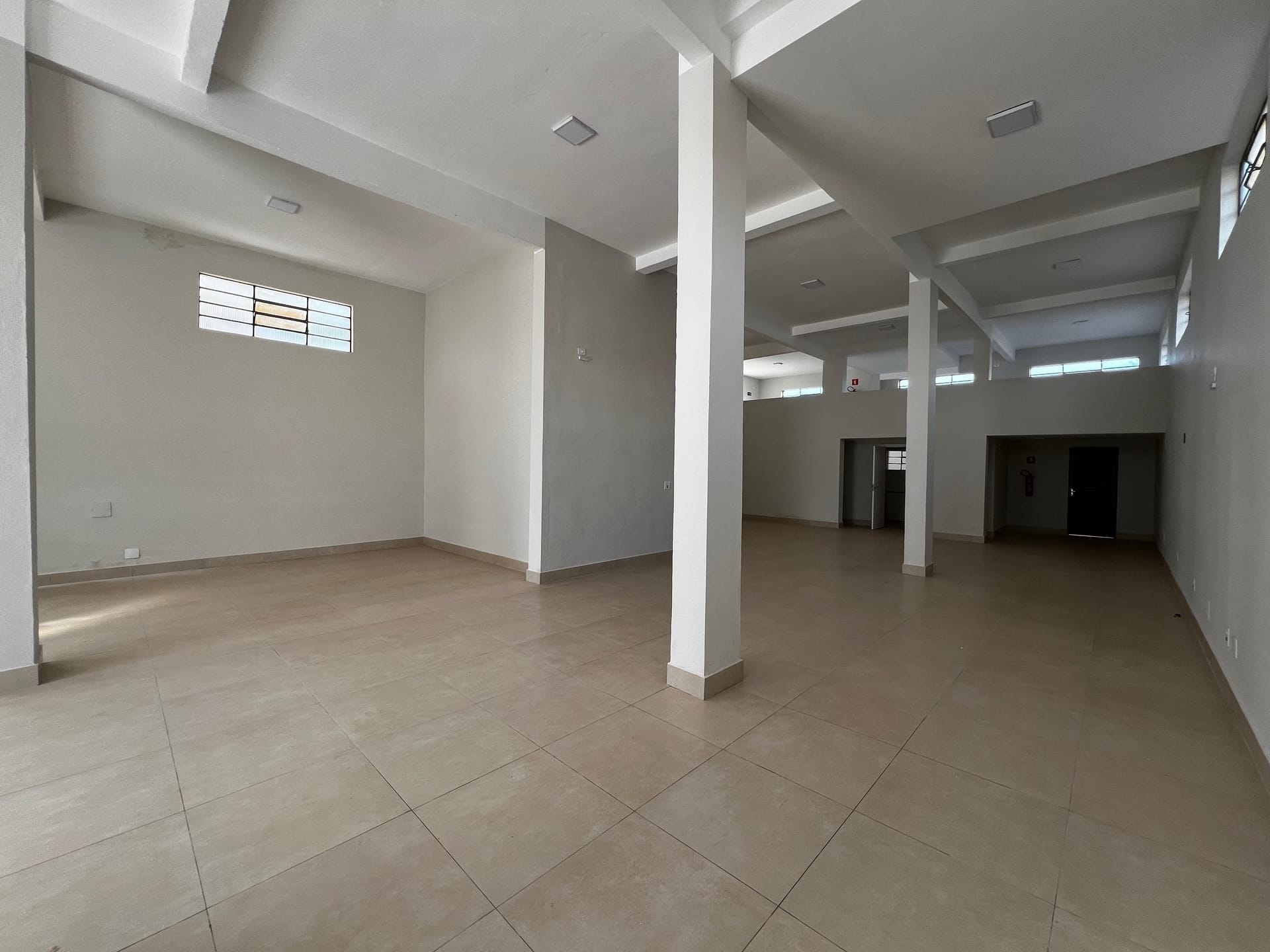 Loja-Salão, 229 m² - Foto 4