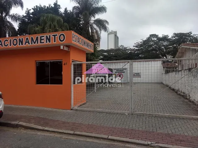 Ponto com 312m², para alugar, no bairro Vila Rubi em São José dos Campos