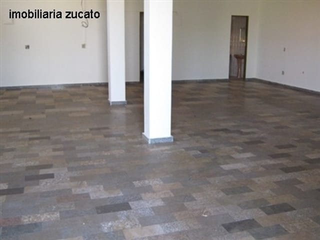 Foto do Ponto - Ponto Comercial para locação, Bairro inválido, Cidade inexistente - PT0017. | ZUCATO IMOBILIARIA LTDA
