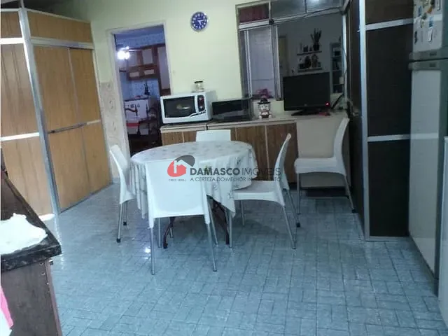 Ponto com 1755m² 3 quartos e 3 banheiros, à venda, no bairro Campestre em Santo André