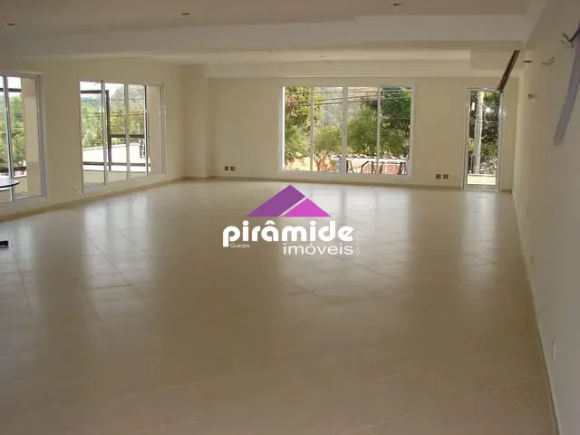 Ponto com 300m², à venda, no bairro Jardim Satélite em São José dos Campos