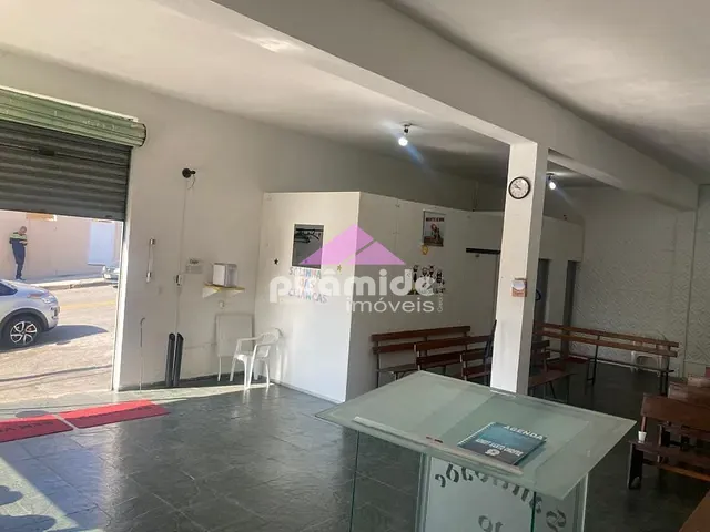 Ponto com 269m², à venda, no bairro Vila Iracema em São José dos Campos