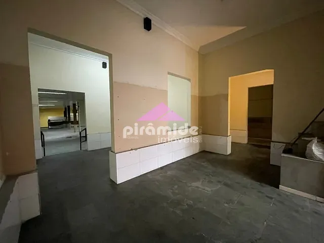 Ponto com 404m², à venda, no bairro Centro em São José dos Campos