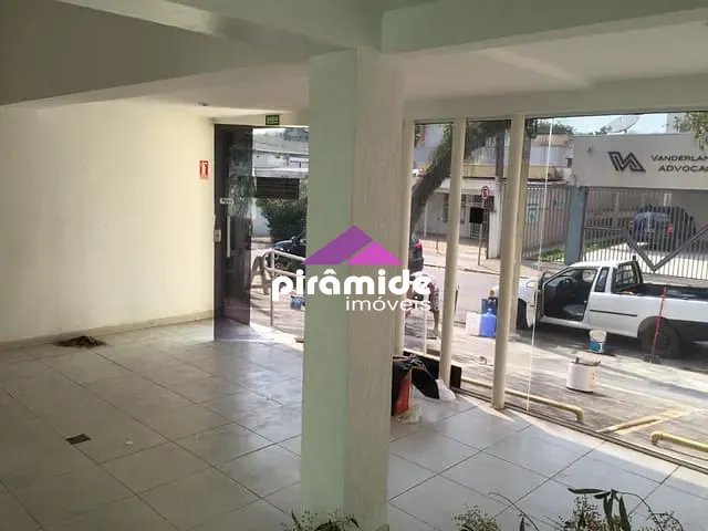 Ponto com 480m², à venda, no bairro Vila Adyana em São José dos Campos