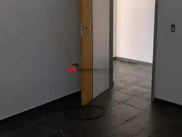 Ponto com 300m², à venda, no bairro Jardim Bom Pastor em Santo André