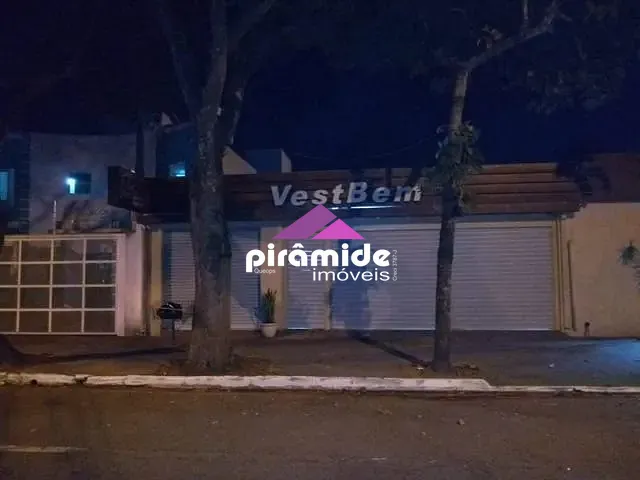 Ponto com 250m², à venda, no bairro Bosque dos Eucaliptos em São José dos Campos