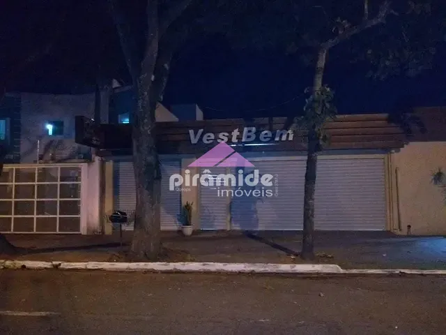 Ponto com 250m², à venda, no bairro Bosque dos Eucaliptos em São José dos Campos