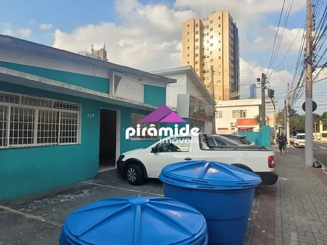 Ponto com 185m², para alugar, no bairro Vila Adyana em São José dos Campos