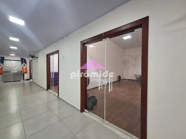 Ponto com 36m², para alugar, no bairro Cidade Jardim em Caraguatatuba