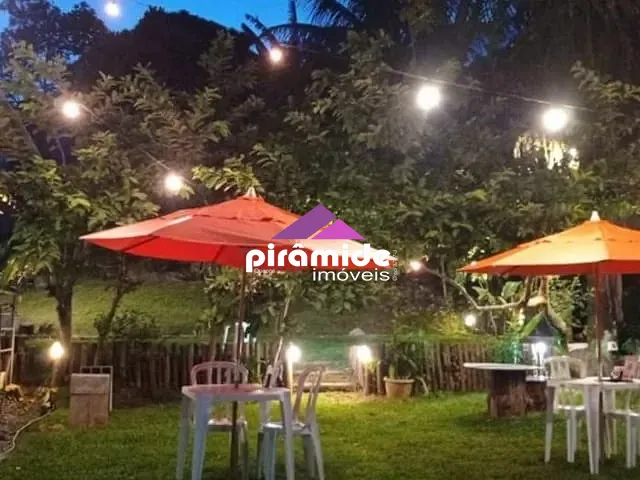 Ponto com 192m², para alugar, no bairro Praia do Arrastão em São Sebastião