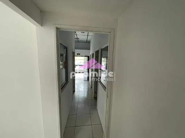 Ponto com 60m², para alugar, no bairro Jardim das Indústrias em São José dos Campos