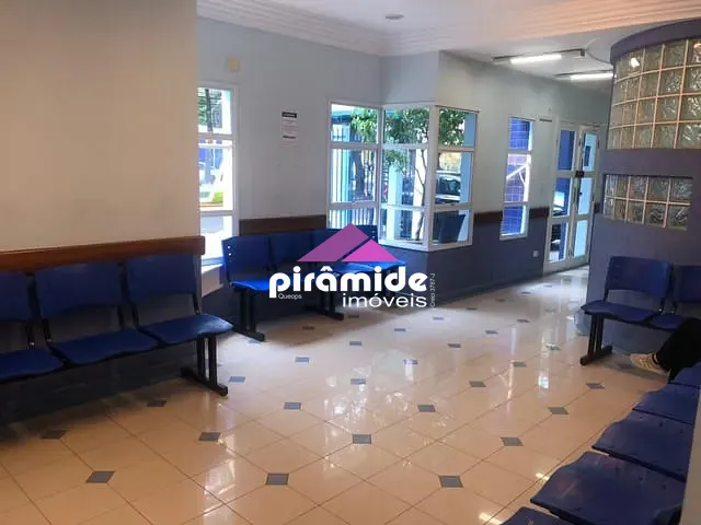 Ponto com 300m², à venda ou para alugar, no bairro Vila Betânia em São José dos Campos