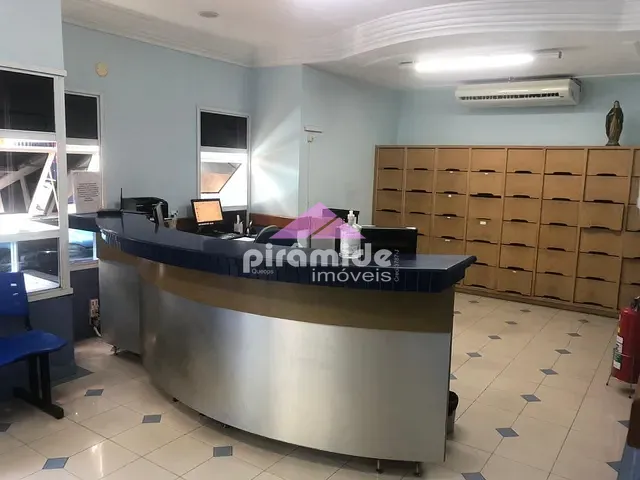 Ponto com 300m², à venda ou para alugar, no bairro Vila Betânia em São José dos Campos