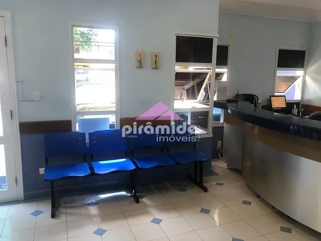 Ponto com 300m², à venda ou para alugar, no bairro Vila Betânia em São José dos Campos
