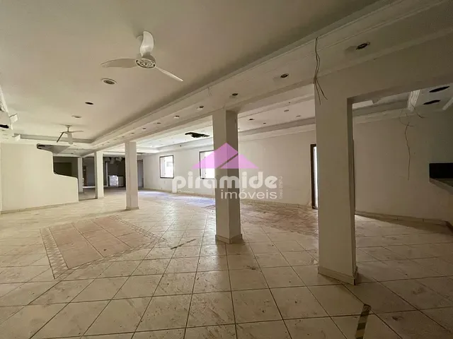 Ponto com 579m², à venda ou para alugar, no bairro Jardim São Dimas em São José dos Campos