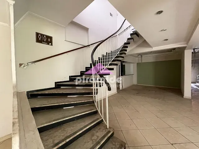 Ponto com 579m², à venda ou para alugar, no bairro Jardim São Dimas em São José dos Campos
