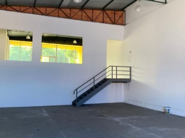 Foto do Ponto - Ponto para alugar, 220 m² por R$ 8.000,00/mês - São Sebastião - Uberaba/MG | ZUCATO IMOBILIARIA LTDA