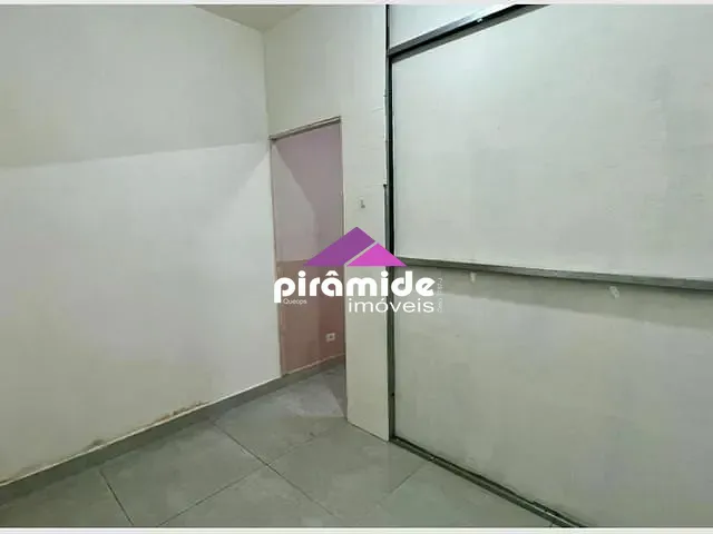 Ponto com 40m², à venda, no bairro Jardim Primavera em Caraguatatuba