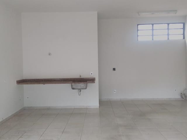 Foto do Ponto - Ponto comercial para locação, Bom Retiro, Uberaba. | ZUCATO IMOBILIARIA LTDA