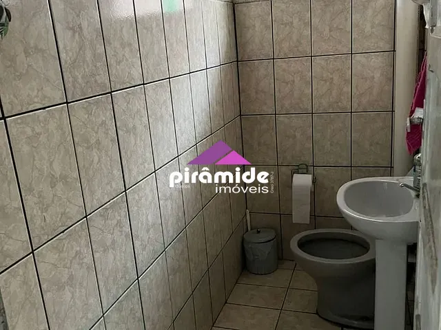 Ponto com 220m², para alugar, no bairro Jardim Satélite em São José dos Campos