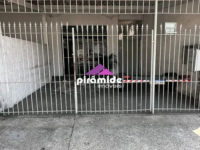 Ponto com 220m², para alugar, no bairro Jardim Satélite em São José dos Campos